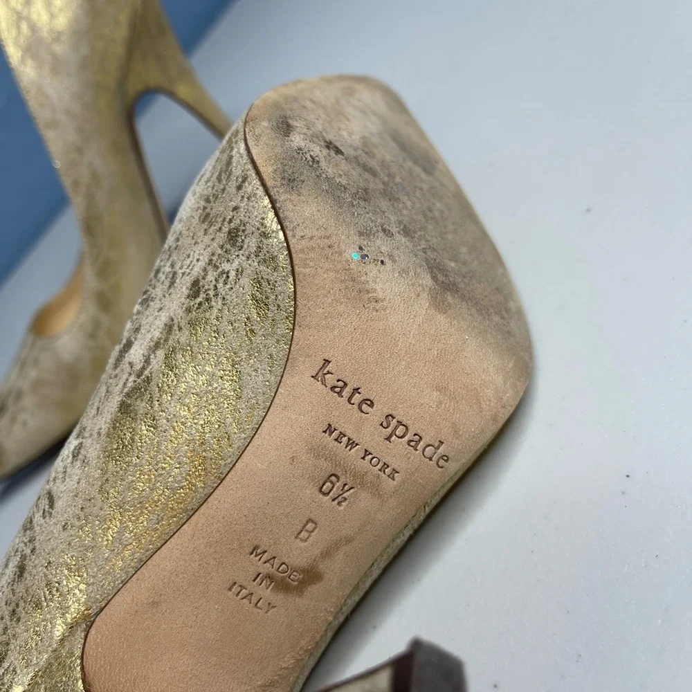 Kate Spade Gold Stiletto textured leather distressed looking size 6.5 Heels